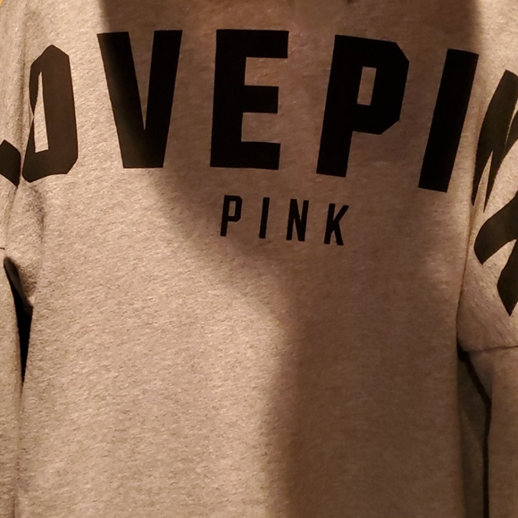 VS Pink Sweatshirt - Picture 2 of 3